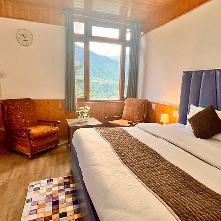 Himalayan Nomad Cottage, Manali ! All 2 Bedroom Independent Cottages ! Personal Lawn Every Cottage ! Parking ! Scenic Mountains View ! Spacious Rooms ! Luaran gambar