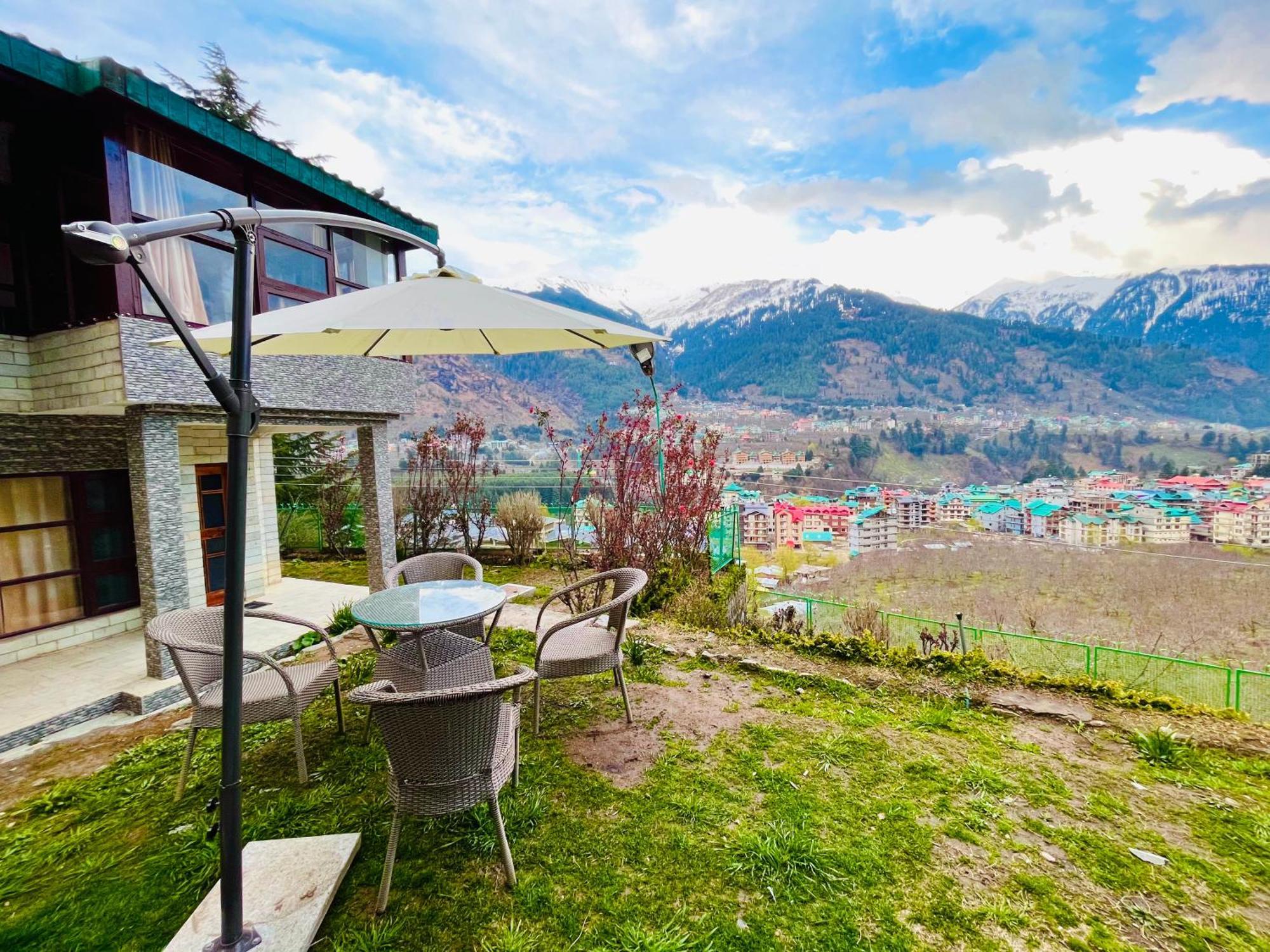 Himalayan Nomad Cottage, Manali ! All 2 Bedroom Independent Cottages ! Personal Lawn Every Cottage ! Parking ! Scenic Mountains View ! Spacious Rooms ! Luaran gambar
