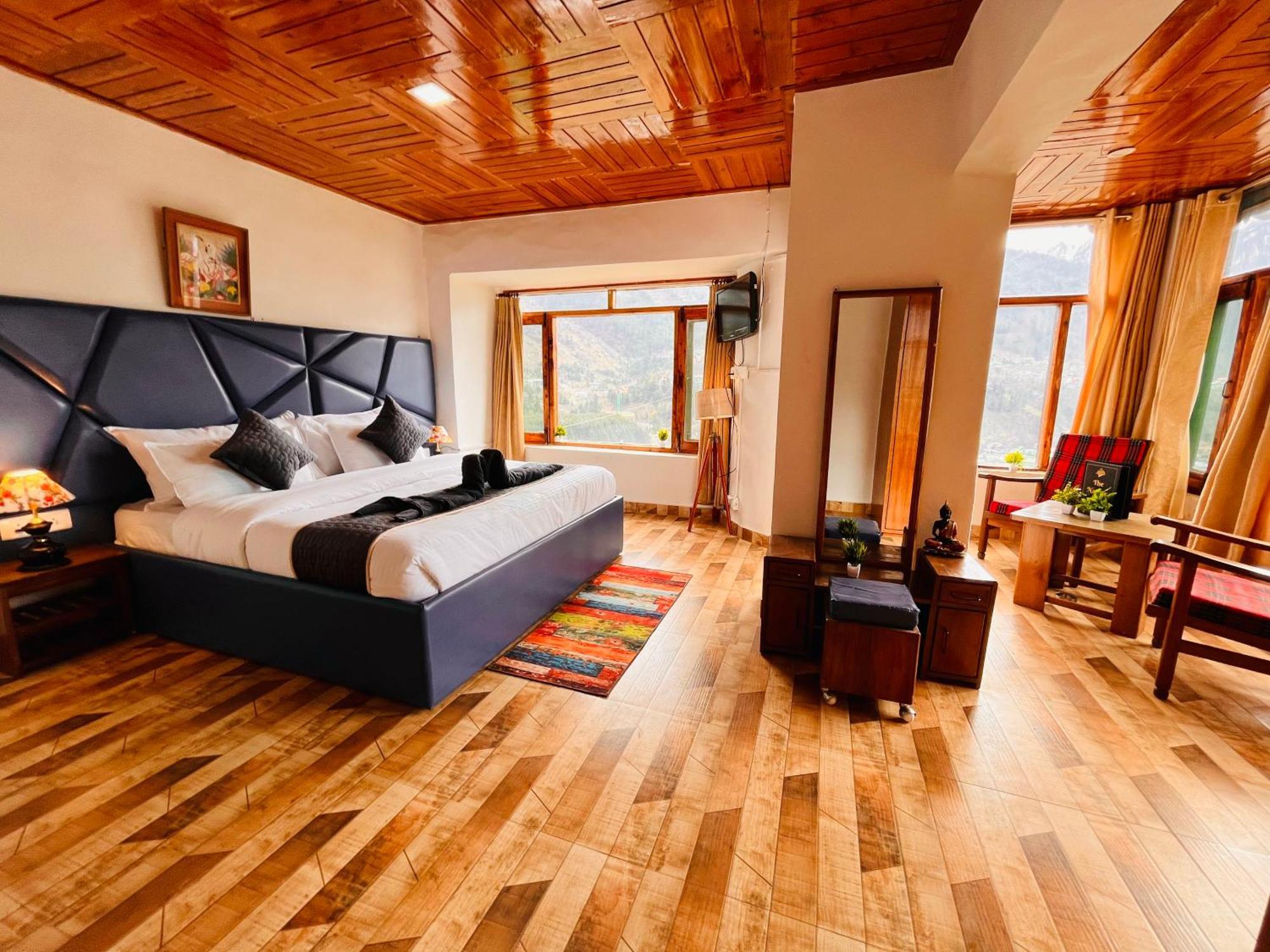 Himalayan Nomad Cottage, Manali ! All 2 Bedroom Independent Cottages ! Personal Lawn Every Cottage ! Parking ! Scenic Mountains View ! Spacious Rooms ! Luaran gambar