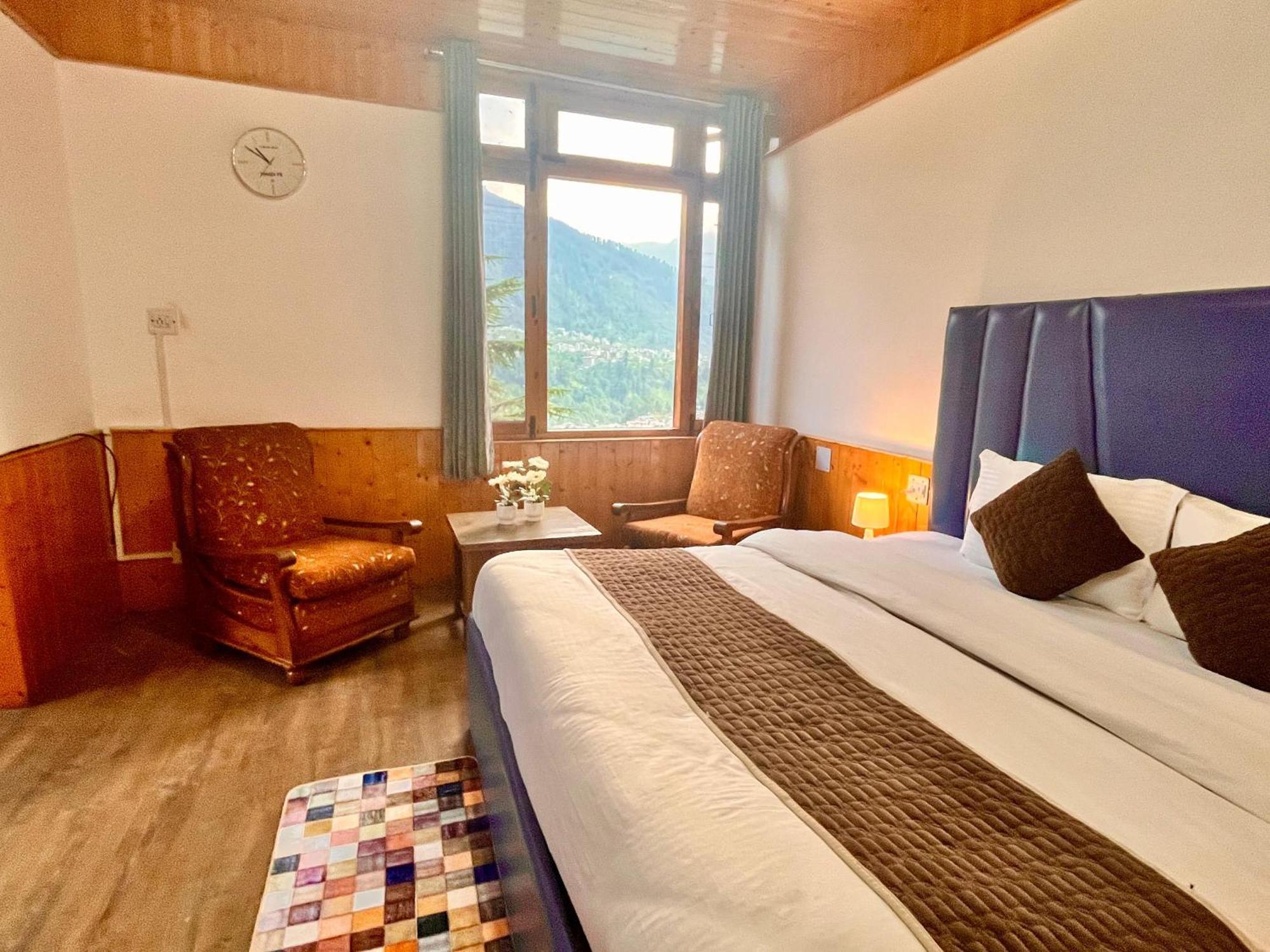 Himalayan Nomad Cottage, Manali ! All 2 Bedroom Independent Cottages ! Personal Lawn Every Cottage ! Parking ! Scenic Mountains View ! Spacious Rooms ! Luaran gambar