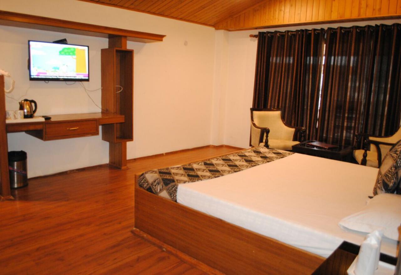 Himalayan Nomad Cottage, Manali ! All 2 Bedroom Independent Cottages ! Personal Lawn Every Cottage ! Parking ! Scenic Mountains View ! Spacious Rooms ! Luaran gambar
