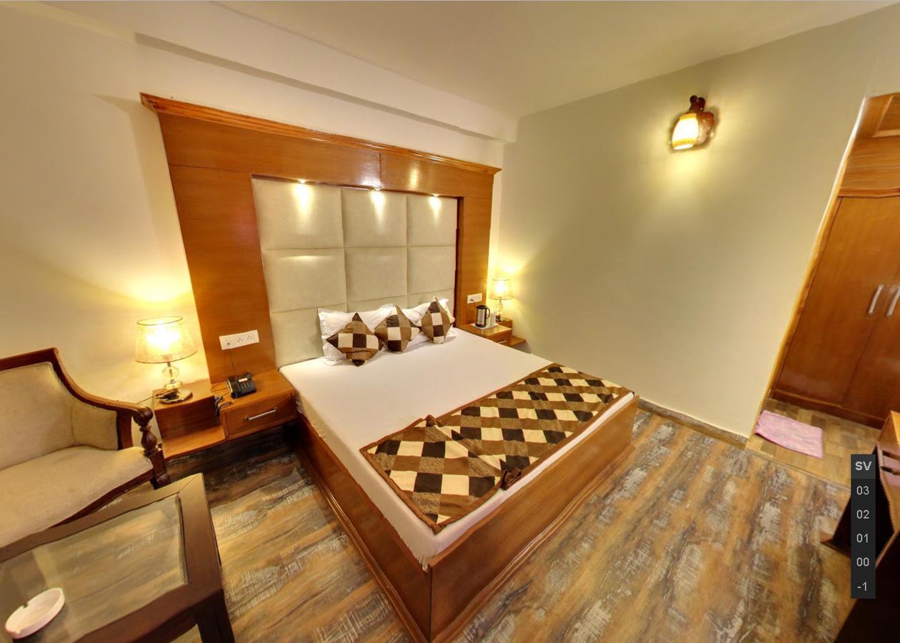 Himalayan Nomad Cottage, Manali ! All 2 Bedroom Independent Cottages ! Personal Lawn Every Cottage ! Parking ! Scenic Mountains View ! Spacious Rooms ! Luaran gambar
